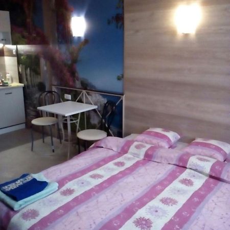 חארקיב Студия На Французском Бульваре 36 מראה חיצוני תמונה